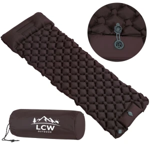 MATERAC TURYSTYCZNY Trekkingowy Dmuchany Mata Ultralekki z wbudowaną pompką - BRĄZOWY